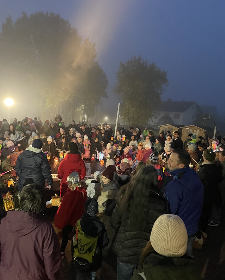 Ein frohes Miteinander beim Sankt Martin Fest